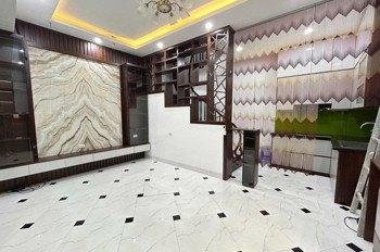 Bán Nhà Phan Đình Giót – Hà Đông 40M² – 5 Tầng – 8.X Tỷ