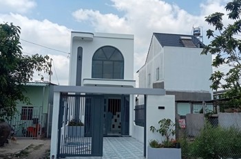 Bán Nhà Mặt Tiền Kế Công Viên P.2 Sa Đéc, Đ.tháp. Dt 100M2, 3Pn, Sổ Hồng, Giá 3.15 Tỷ