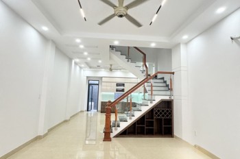 Bán Nhà Đường 359, Phước Long B, Q9, Thủ Đức, Tp Hcm. Dt 85M2, 4Tầng. Giá 9.8 Tỷ, Shr - 0933125879