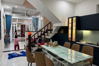 Bán Nhà Đường Đỗ Xuân Hợp, Phước Long B, Q9, Thủ Đức, Tp Hcm. Dt 80M2, 4 Tầng, Sổ Hồng. Giá 10.4 Tỷ