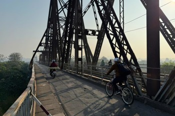 Anh Trai Tôi Cần Bán Căn Lô Góc, 3 Tầng, 2 Mặt Thoáng Tại Bồ Đề, Long Biên, Dt: 60.3M2, Mt 5.2M, Ô