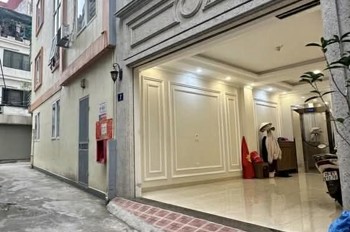 Nhà Lõi Bồ Đề, 6 Tầng, Thang Máy, Gara, Gần Hồ Điều Hoà, 1 Nhà Ra Ôtô Tránh