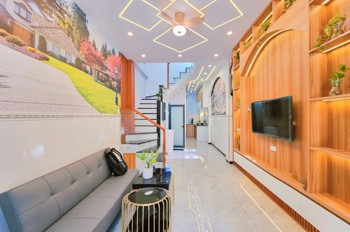 Khu Vực Hiếm Nhà Bán - Ngay Sân Bay - Full Nội Thất - Nhà Đẹp Ở Ngay - Sổ Vuông A4 - Nhĩnh 5 Tỷ