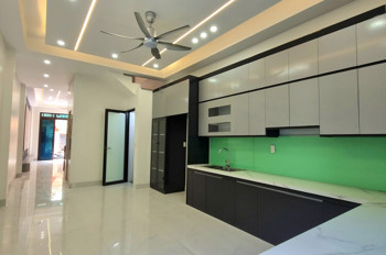 Bán Nhà 4 Tầng Thang Máy Hiện Đại Ngay Trần Lãm - Gần Chợ Đậu Và Nguyễn Tông Quai Đi Vào