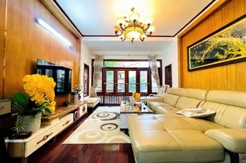 Lạc Long Quân 50M X6 Tầng 18,9 Tỷ Ô Tô Qua Nhà,Ngõ Thông,Full Nội Thất,5P Ra Hồ Tây