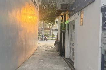 Nhà Chính Chủ Lâu Năm Chưa Qua Đầu Tư, Chỉ 2.3 Tỷ.gần Mặt Tiền Trường Chinh-Đông Hưng Thuận Quận