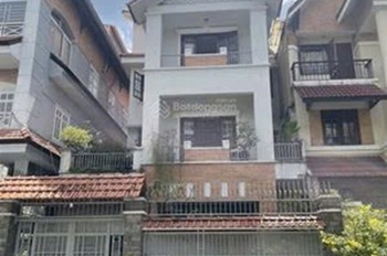 Chính Chủ Bán Nhanh Biệt Thự Số 193 Đường Hoa Lan, Phường Cầu Kiệu, Hcm. Diện Tích 8M X 18M