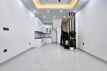 Nhà Phố Vũ Xuân Thiều – 3 Bước Ra Hệ Thống Trường 1-2-3 & Chợ - Chỉ Hơn 6 Tỷ