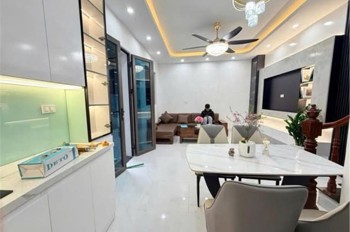 (Cự Lộc-Thanh Xuân) Nhà Dân Xây 31M2, Ngõ Nông, Gần Phố, Gần Ô Tô, Full Nội Thất. Giá Chỉ 8.6 Tỷ