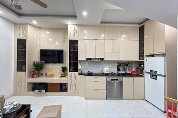 Hồ Tùng Mậu – Bán Nhà 5Tầng – 39M² – Mt 3/4.5M – 8.35 Tỷ Từ Liêm