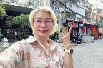 Giá Tốt Nhất Khu Vực Ngang 4M * 29M - Mặt Tiền Xe Hơi Đậu Cửa Đường Trần Đình Xu, Quận 1 - Hiếm Bán