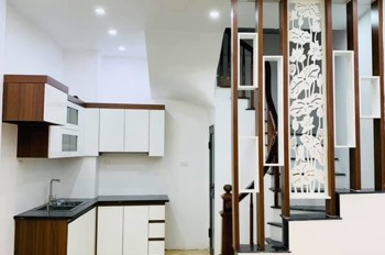 Bán Nhà Trung Tâm Thạch Bàn – Ngõ Thông – Gần Gần Hồ – Chỉ 5.9 Tỷ