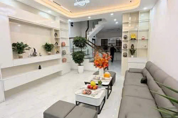 Tây Sơn –Diện Tích 58M – Nhà 5 Tầng - Mặt Tiền 5M – Giá Chỉ 11,8Tỷ