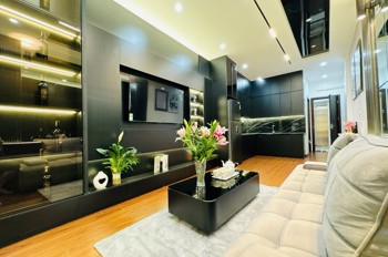 Siêu Phẩm Nguyễn Văn Huyên 40M 6T Thang Máy Full Nội Thất Mới Ngõ 4M Hơn 15 Tỷ