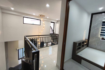 ► Góc K Trưng Nữ Vương, Sân Siêu Rộng, ~50M2, 2 Tầng Mới, 3Pn, Full Nội Thất, 3.9X Tỷ