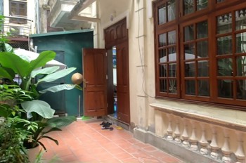 Chính Chủ Bán Nhà Trung Tâm Cầu Giấy 137M2 - 3 Tầng- Mặt Ngách Rộng, Ô Tô Đỗ Cách 15M