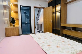 Nhà Đẹp – 5 Tầng – Ngõ Gần Phố – Ở Ngay –Nhỉnh 8 Tỷ Giá Tốt