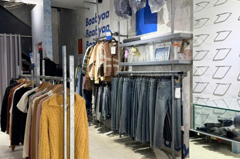 Chuyển Nhượng Mặt Bằng Vị Trí Đẹp , Đường Nguyễn Văn Cừ, Tp Vinh , Nghệ An