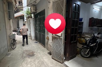 Cầu Giấy – Bán Nhà 5Tầng – 35M² – Mt 4M – 8.7 Tỷ Cầu Giấy