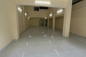 Chính Chủ Cần Bán Nhà Hẻm Xe Tải - Thuận Tiện Khu Vực Trung Tâm - Gần Đường Phạm Văn Đồng