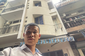 Bán Nhà Lô Góc 2 Mặt Tiền, Gần Phố Hào Nam, Đống Đa, 30M2 5 Tầng, 4,5M Hơn 10 Tỷ, Oto Đỗ Cửa, Đa