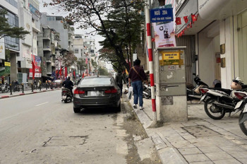 Bán Nhà Trong Ngõ Tôn Đức Thắng 22/26M2 5 Tầng Hơn 6 Tỷ Lô Góc Đẹp Toàn Diện Tiện Ích Đa Dạng