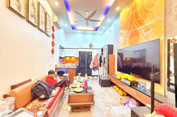 Bán Nhà Siêu Hiếm Lê Trọng Tấn – Ngõ Thông – 5M Ra Ô Tô Tránh – Sát Phố- -Ngõ Thông- Kinh