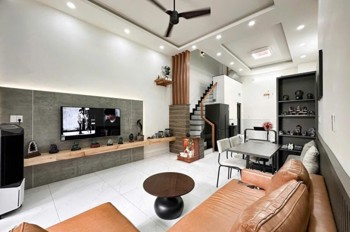 Bán Nhà Đường Lã Xuân Oai, Q9, Thủ Đức, Tp Hcm. Dt 50M2, 4 Tầng, Sổ Hồng. Giá 6.55 Tỷ 