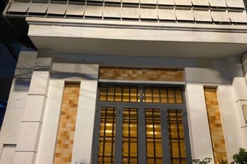 Nhà Đẹp - Ngay Vincom Phan Văn Trị - 60M2 - Ngang 6.4M Bề Thế - Hẻm 3G Thông - Chính Chủ 1 Đời 