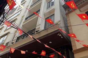 Bán Toà Apartment Nguyên Hồng - Lô Góc - 75M2 - 9 Tầng - Thang Máy - Giá 35 Tỷ