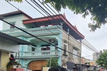 Nhà Hiếm Tại Chợ Sinh Viên Hvnn – Kinh Doanh Đỉnh Cao. 33M2 3 Tầng Giá Tốt. Lh 0989894845