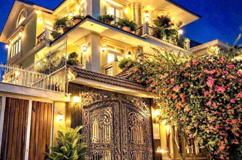 Giảm 3 Tỷ - Biệt Thự 240M2 Đặng Thùy Trâm - Ngang 15M - 3 Mặt Giáp Sông - 124Tr/m2