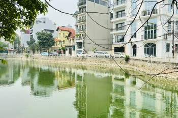 Bán Nhà Mặt Hồ, 130M, Mt 6.5M, Ôtô Tránh Full Thổ Cư