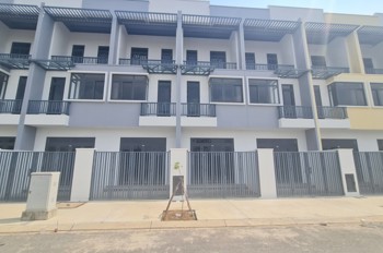 Bán Nhà Ngay Kcn Phước Đông - Tây Ninh Giá Chỉ 2,1 Tỷ/căn