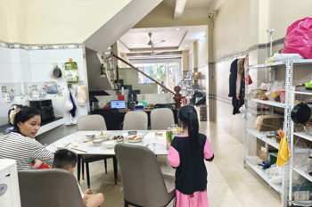 Bán Nhà 3 Tầng Đường Số 16 Linh Trung, Thủ Đức, Tp Hcm. Dt 74M2, 4Pn, Sh, 9.2 Tỷ - 0933125879