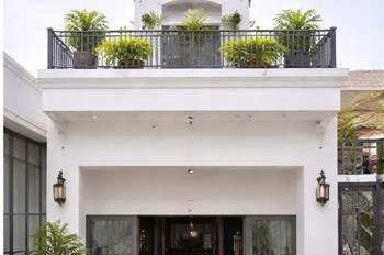 Giá 7. X Tỷ- Htp- Gần Phú Mỹ Hưng- Nhà Mới 4T- Dt 4.8 X 23- Dân Trí- Hoàn Công