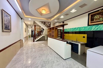 Bán Nhà Mặt Phố Đường B, Dĩ An, Tp Hcm. Dt 92M2, 4 Tầng, 5Pn - Giá 12.4 Tỷ