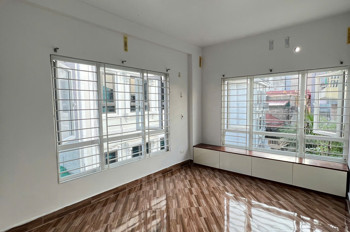 Cho Thuê Nguyên Căn Vũ Tông Phan, Kinh Doanh, Ô Tô Vào Nhà 38M 5 Tầng, 15Tr 0903258273