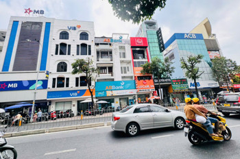 Bán Khách Sạn 8 Tầng Mặt Tiền Khánh Hội, Quận 4- Dt 4M*18m- Sẵn Hdt Thuê Đều 50Tr/th- Nơi Tập Trung