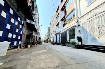 Nhà Hẻm Xe Hơi Thông, Xây Kiên Cố, 4 Tầng, Nơi Cán Bộ Ở, Dân Trí Cao, 6.99 Tỷ