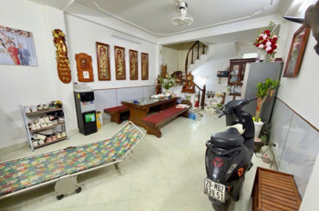 Nhà Đẹp Ở Ngay-Tt Cầu Giấy- Tầm Tiền Hiếm Nhà- Gần Phố Giao Thông Thuận Tiện- Lối Đi Riêng