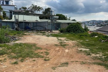 Đất Đẹp Giá Tốt – Vuông Vức Gần Khu Thể Thao Đà Lạtvị Trí: Đường Cao Bá Quát – P6 Cũ – Đà Lạt