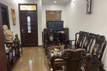 Cho Thuê Nguyên Căn Tây Sơn, Ô Tô Đỗ Cửa, Kinh Doanh, Nội Thất 33M 4T 15Tr 0903258273