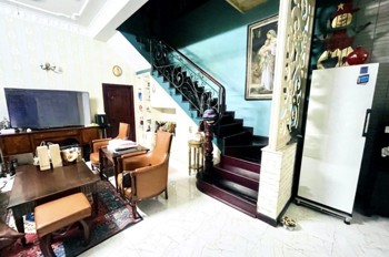 Bán Biệt Thự Sân Vườn, Đường Trương Thanh Hải, Tăng Nhơn Phú B, Thủ Đức, Tp Hcm. Dt 210M2, Sổ