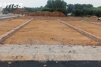 Trục Lớn Luôn Tạo Ra Giá Trị Lớn.em Đang Có 3 Lô Đất Diện Tích 100M2 , 2 Mặt Thoáng Trước Sau