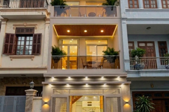 Giá 10. X Tỷ- Quận 7- Sát Phú Mỹ Hưng- Nhà Mới 4 Tầng- Dt 60M2- Mặt Tiền Đường Xe Tải