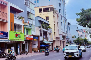 Bán Nhà Mặt Tiền Hồng Hà - Ngay Sân Bay Tân Sơn Nhất, 5,3X21m, 3 Tầng, Còn 26,2 Tỷ Tl