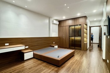 Ngay Cạnh Hồ Tây Phố Nguyễn Đình Thi 61M 5T Giá 26 Tỷ Ngõ Thông Thụy Khuê Kinh Doanh Theo Mô Hình