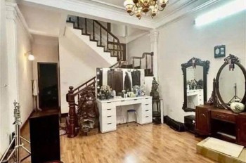 Bán Nhà Phân Lô Phạm Tuấn Tài - Cầu Giấy - 56M2 - 4 Tầng - Mặt Tiền 4.5M - Giá 22,8 Tỷ