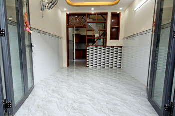 Bán Nhà Trung Tâm Q4 Ngang 3.3 Dài 10.5 Nở Hậu 3.5Đúc Bê Tông Có 3 Đ